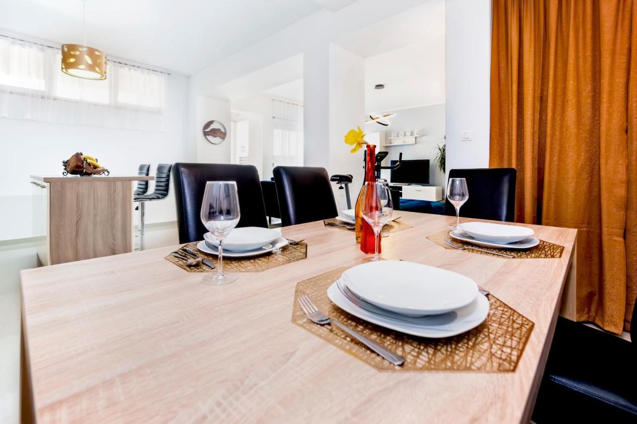 Lea'S Apartment Ровинь Экстерьер фото