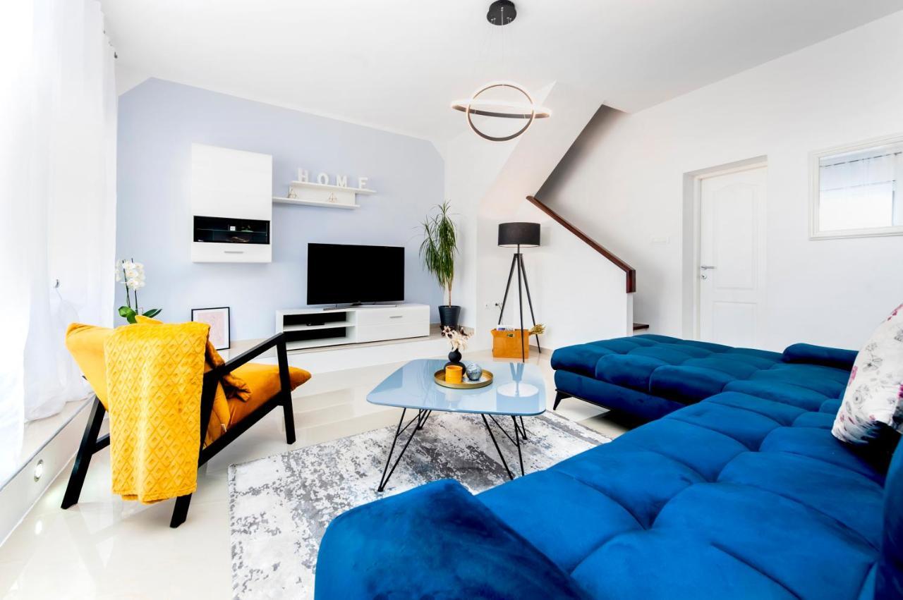 Lea'S Apartment Ровинь Экстерьер фото