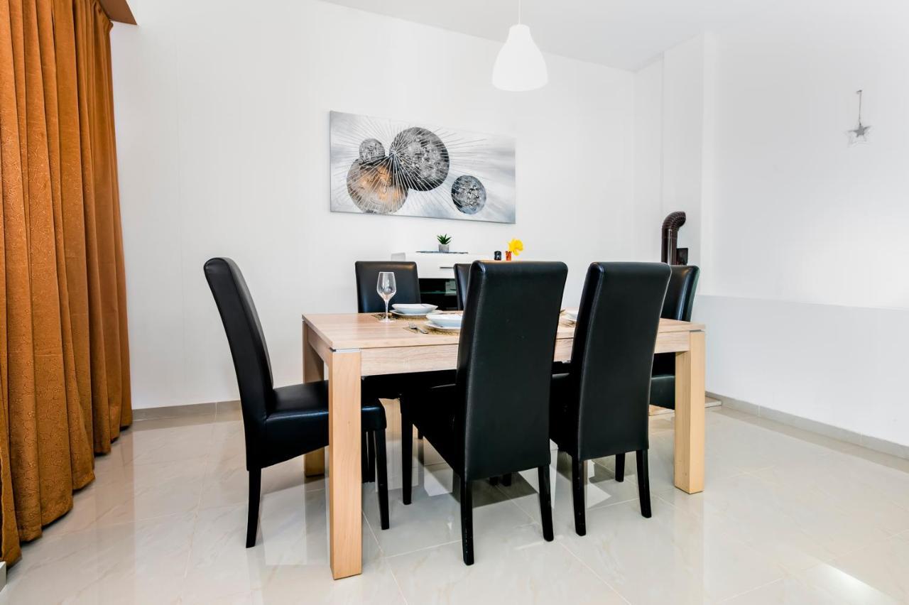 Lea'S Apartment Ровинь Экстерьер фото